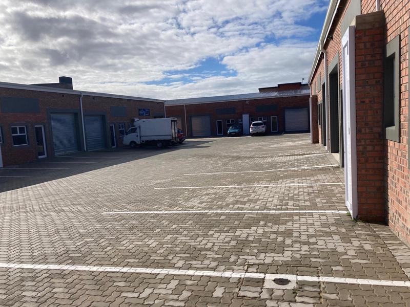 To Let Commercial Property for Rent in Fairview Eastern Cape